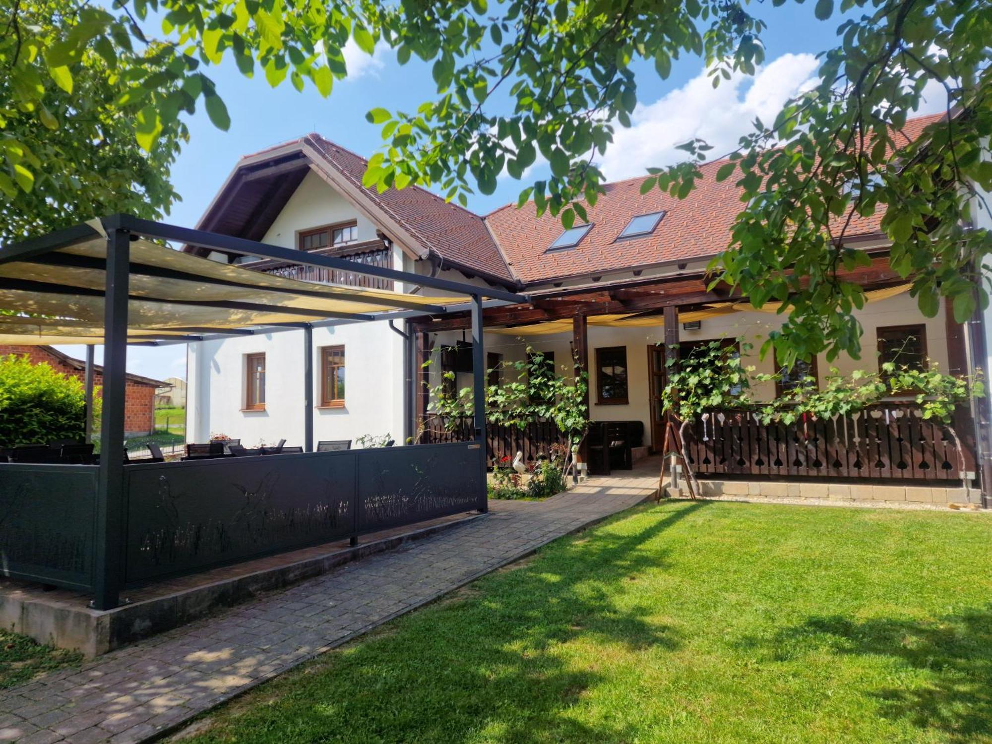 Pri Storklji Hotel Moravske-Toplice Ngoại thất bức ảnh