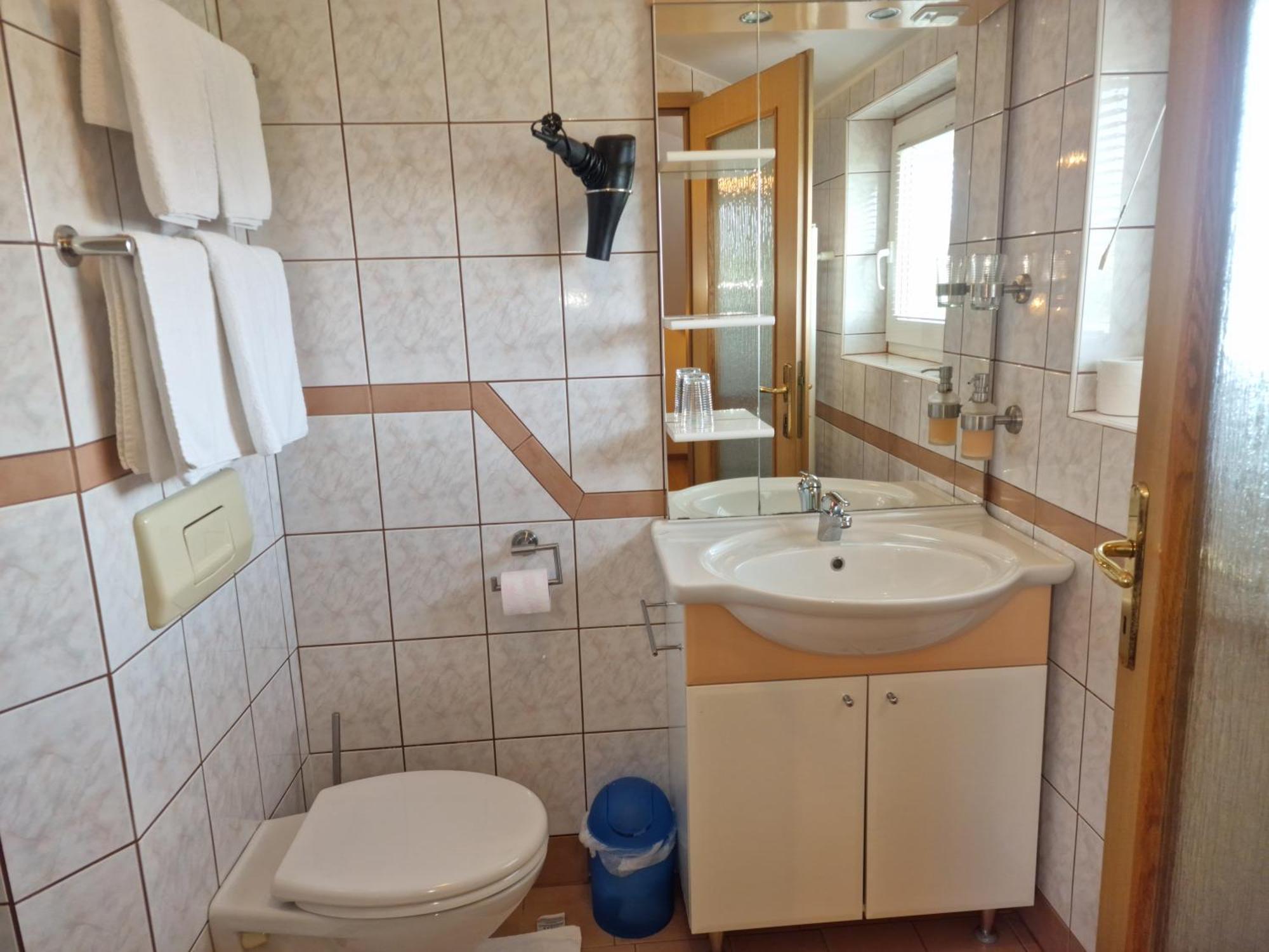 Pri Storklji Hotel Moravske-Toplice Ngoại thất bức ảnh
